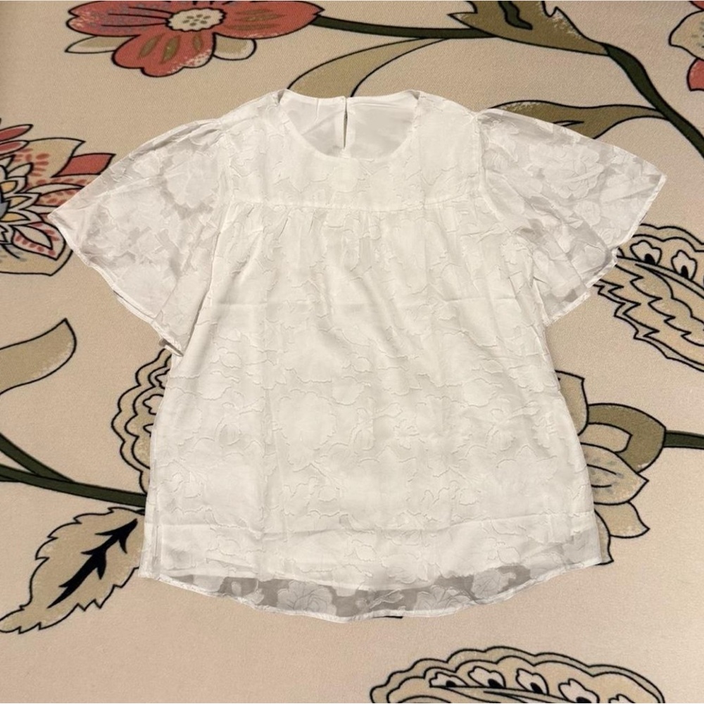 Amazon White Floral Lace Women's Blouse